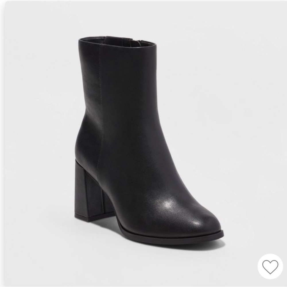 Dress boots